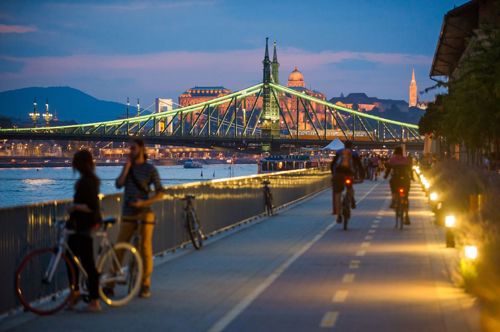 Nightlife-Budapest.jpg